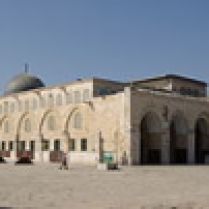 240px-Jerusalem_Al-Aqsa_Mosque_BW_2010-09-21_06-38-12